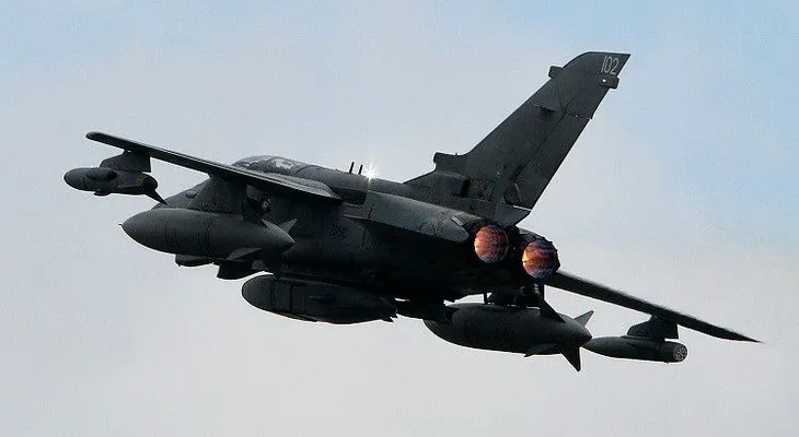 Pilotos de la OTAN en Irak podrán atacar aviones de Rusia en caso de "amenaza para la vida"