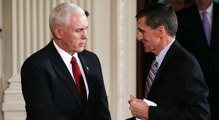 Mike Pence dijo que el exconsejero de Seguridad Nacional, Michael Flynn, lo decepcionó