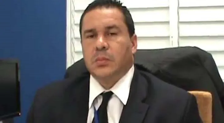 Arrestan a exfiscal de Samaná, Roberto Justo Bobadilla, por acoso sexual contra varias empleadas
