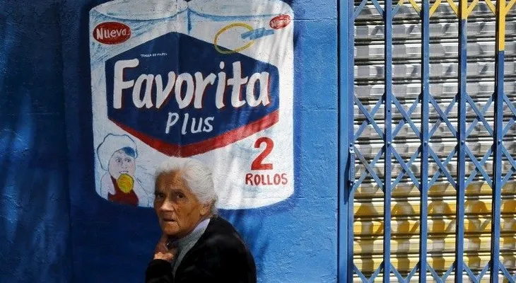 Por qué los pobres gastan más que los ricos en papel higiénico