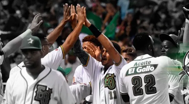 Estrellas se colocan a tiro de hit para pasar a la Serie Final; derrotan 3-1 a los Leones 