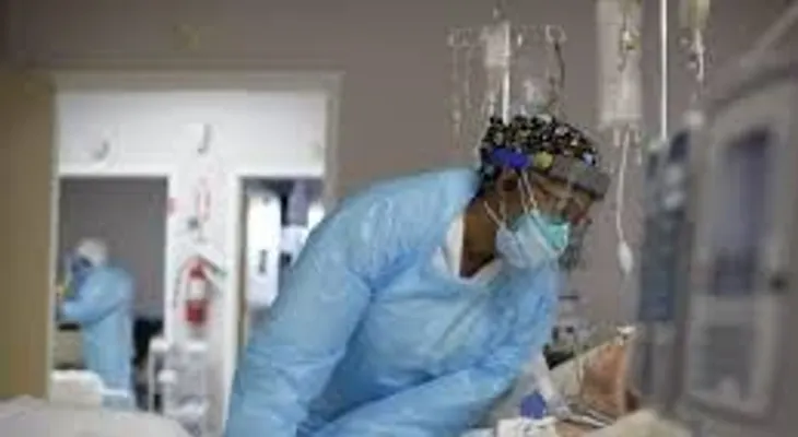 EE.UU. suma 351.000 muertes por COVID-19 y supera los 20,6 millones de casos