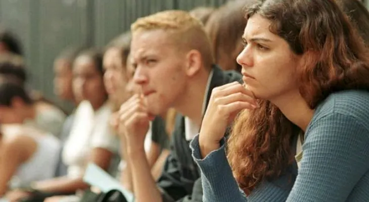 El desempleo juvenil crea una generación de «pobres y enfermos», según FT