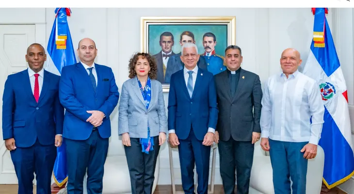 Presidente Senado y embajadora de España y abordan cooperación en ciberseguridad