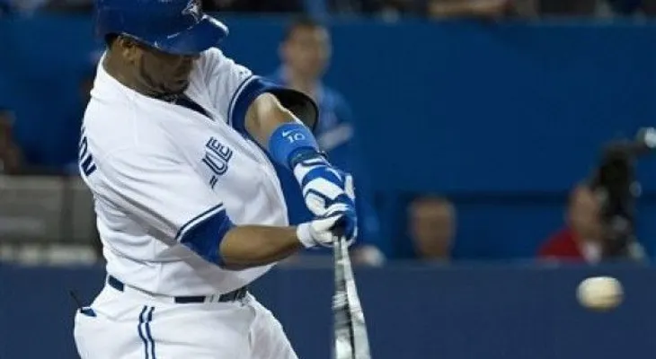 Con 19no jonrón, Edwin Encarnación da triunfo a Azulejos