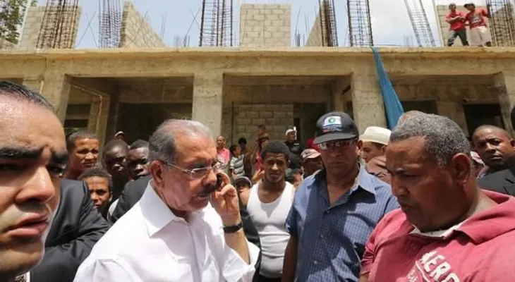 Ministro de Obras Públicas dice se acelera proceso construcción 10 mil aulas