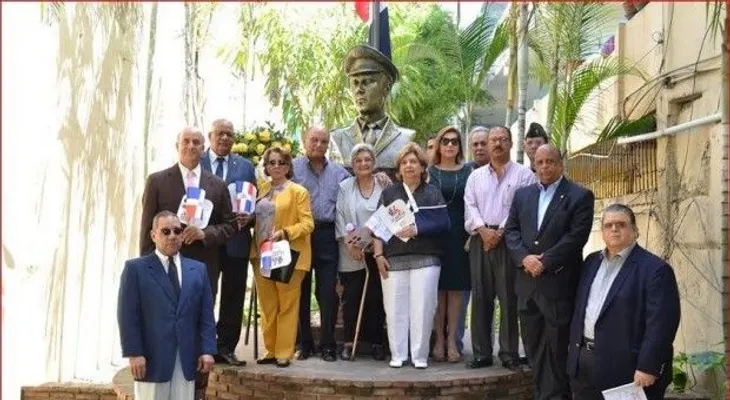 Conmemoran 54 aniversarios de la muerte del teniente García Guerrero