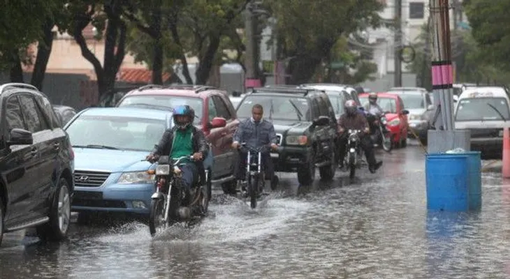 Aumentan a 10 provincias en alerta por las lluvias