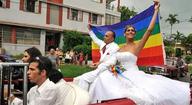 123.000 bodas gay en EEUU desde fallo de Corte Suprema