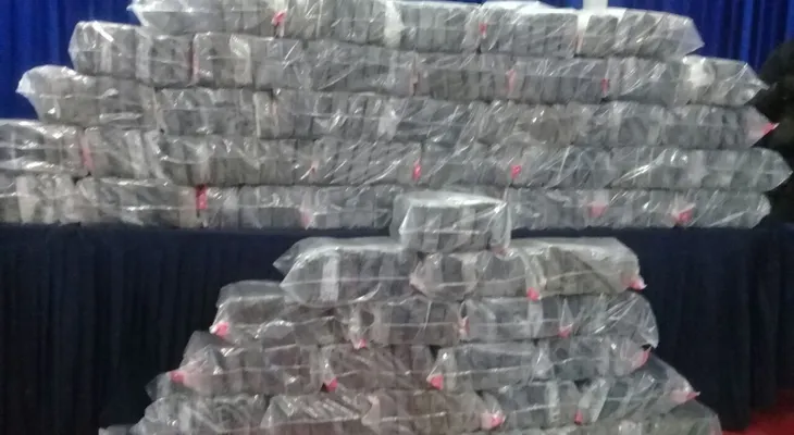  DNCD decomisa 345 paquetes de droga próximo a la autopista Duarte 