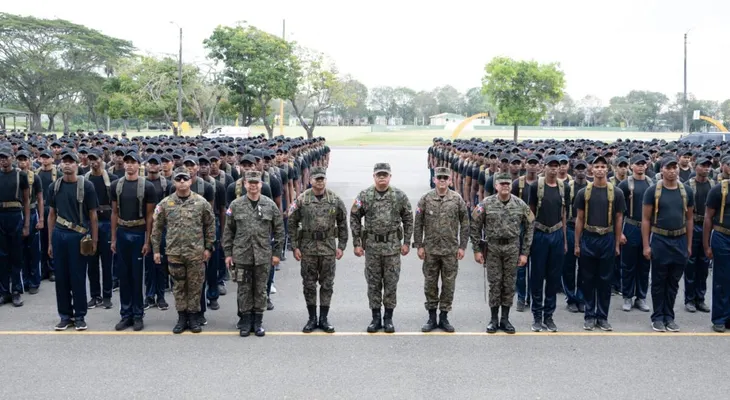 Proyecto propone servicio militar obligatorio para jóvenes de 18 a 35 año
