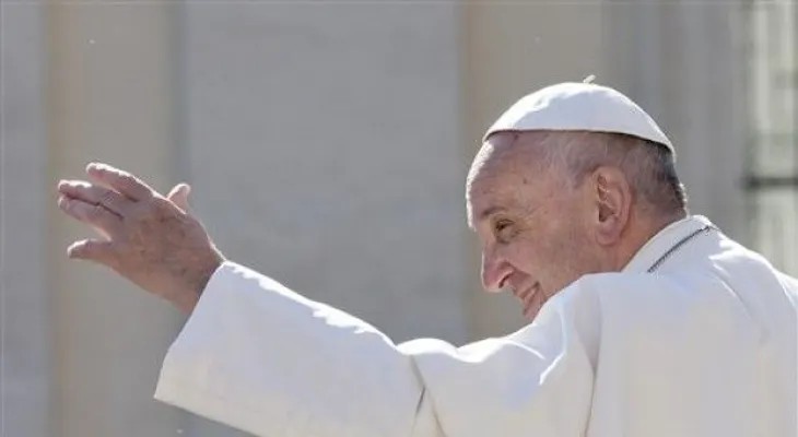 El papa está abierto a idea de diaconisas en la Iglesia católica