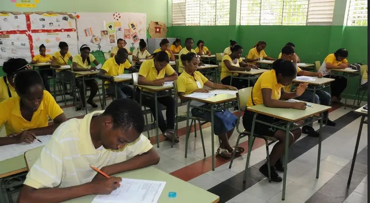 Educación aplaza para el martes las Pruebas de reposición de Ciencias Sociales y Naturales