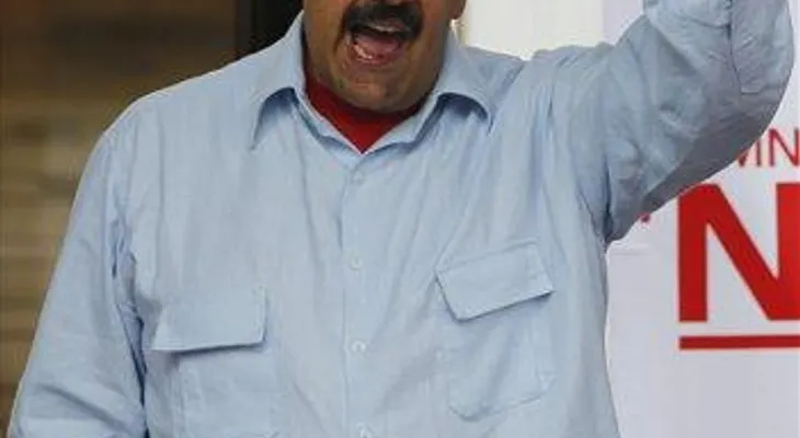 España retira su embajador de Venezuela por insultos