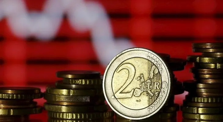 El consumismo es una enfermedad mortal: ¿Cómo vivir 7 años sin gastar dinero?