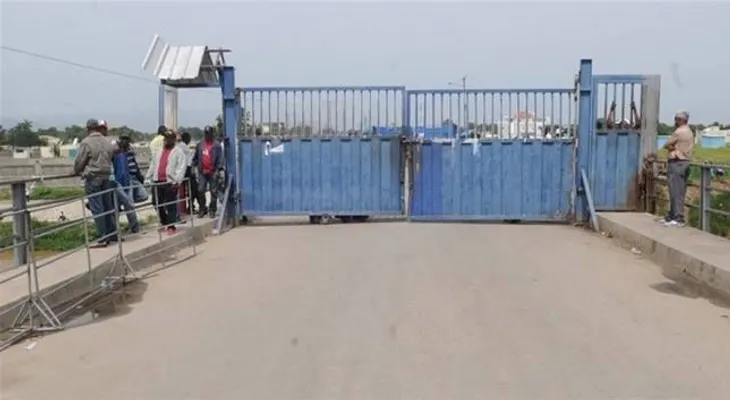 Haití cierra portón fronterizo en represalia por medida de Migración  