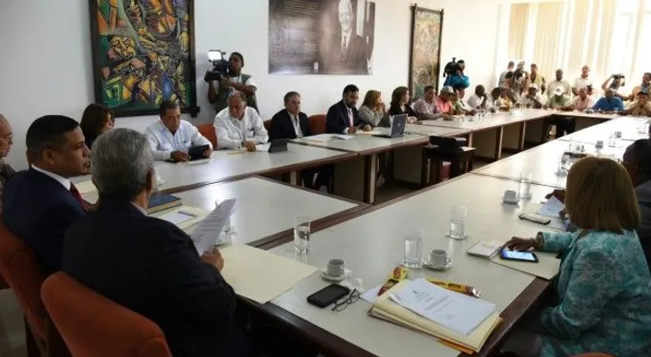Empresarios proponen 15% aumento para el salario no sectorizado