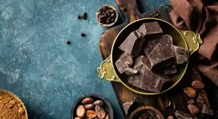 Nutricionista recomienda consumir pescados, nueces, chocolate, verduras, y tomar té verde, para combatir el estrés en confinamiento