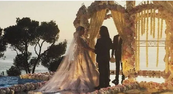 Un nieto de un exministro de Gaddafi celebra lujosa boda con una joven rusa