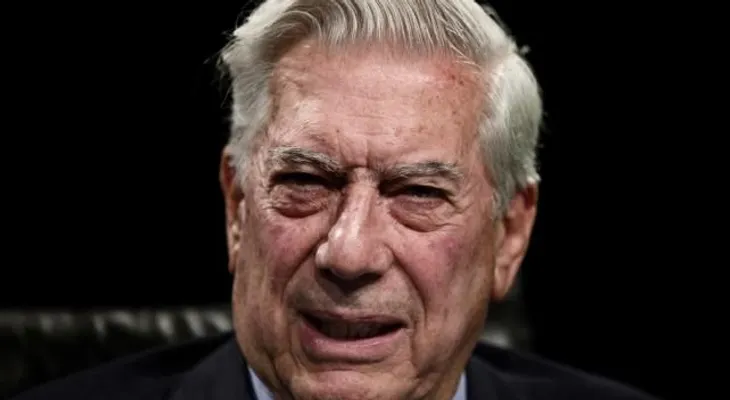 Mario Vargas Llosa considera que América Latina no debe acoger a Snowden 