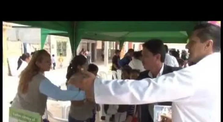 Realizan feria de empleo en Gobernación de Santiago