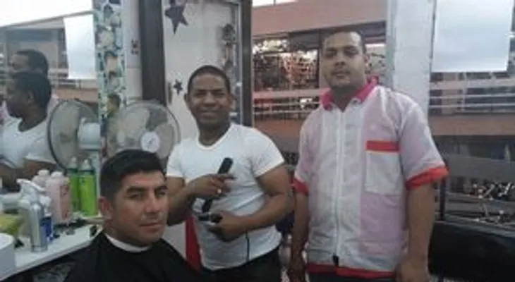 Dominicanos y haitianos entre la mayoría de extranjeros con residencia definitiva en Chile