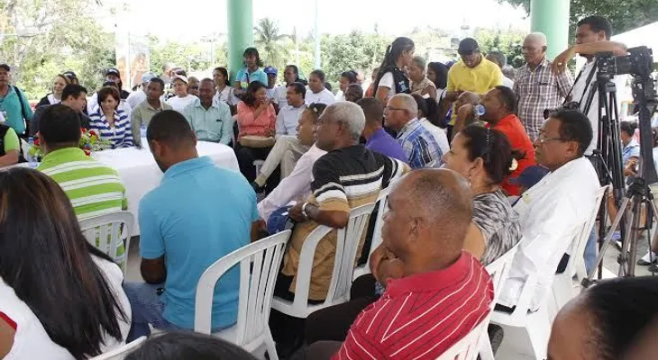 Ministro de la Juventud realiza charla de concientización y prevención contra la Chikungunya