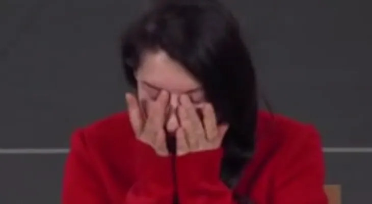 Video: Que pasaría si ves al amor de tu vida 20 años después