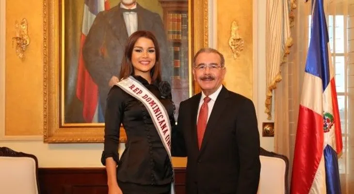 Miss República Dominicana: "Danilo Medina trabaja por bienestar del país"