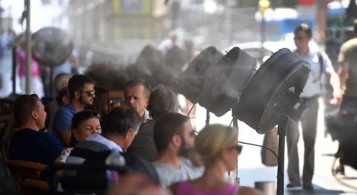Ola de calor se adelanta en España y deja temperaturas récord