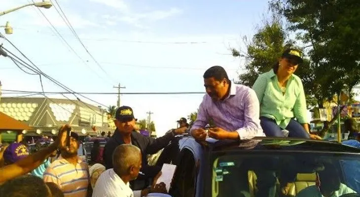 Jesús Féliz encabeza caravana en Sabana Perdida