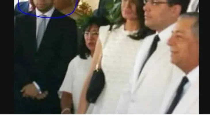 Robertico y su mirada "endemoniada" a David Collado: la foto que calienta las redes