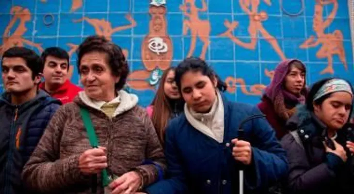 Indignación en Chile por apuñalamiento de tres mujeres en una marcha feminista