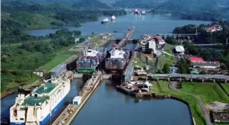 Administrador saliente del Canal de Panamá defiende la institucionalidad y critica a EE.UU.