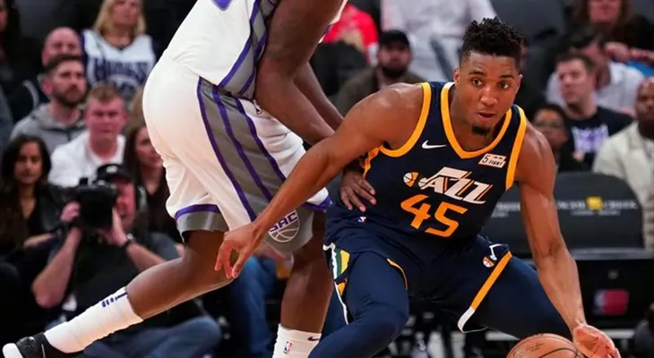 Mitchell lidera el ataque ganador de Jazz y Rubio dirige el juego