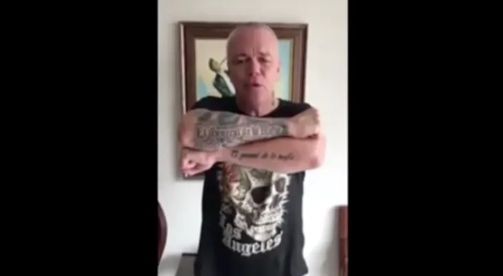 Polémica: exsicario de Pablo Escobar promociona el turismo en un pueblo al sur de España