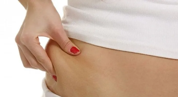 7 antojos que te generan más grasa en las caderas