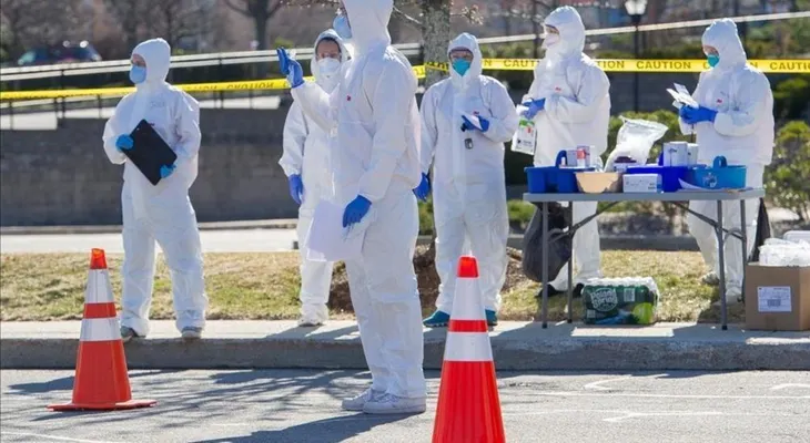 EE.UU. supera los 135.000 muertos y 3,29 millones de contagios de coronavirus