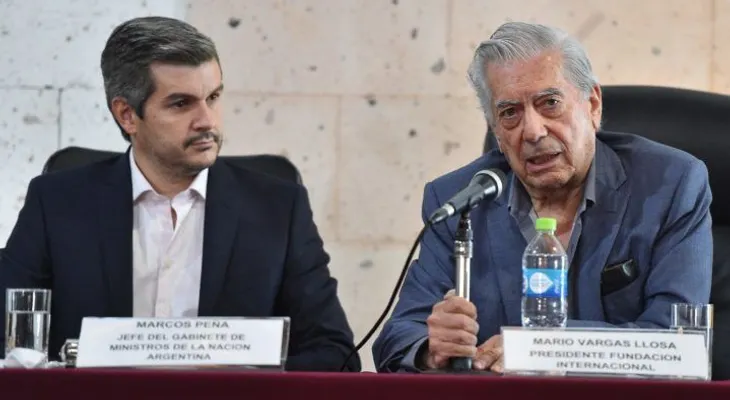 Mario Vargas Llosa pide que expresidentes peruanos aclararen vínculos con Odebrecht            