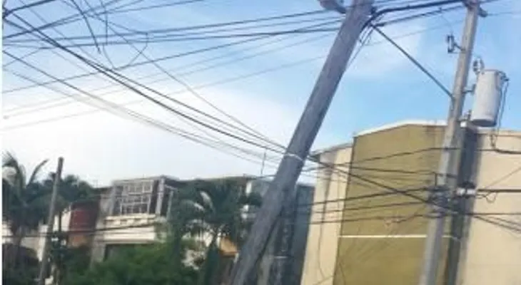 Demandan telefónica corregir peligro público en INVI carretera Sánchez
