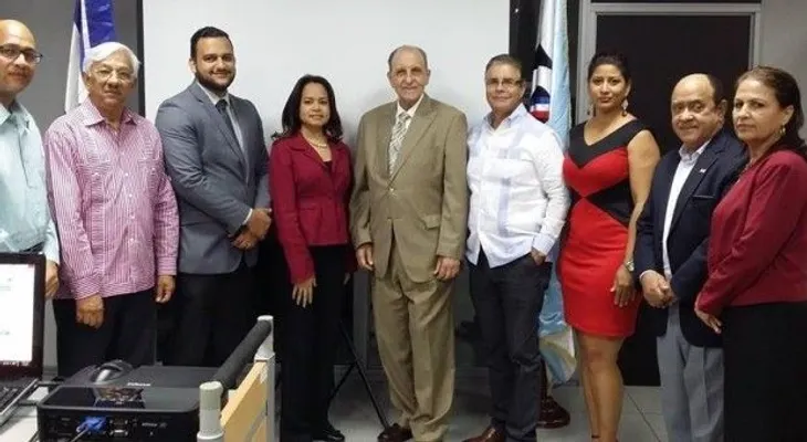 One entrega a Adompretur los "Perfiles Estadísticos Provinciales"