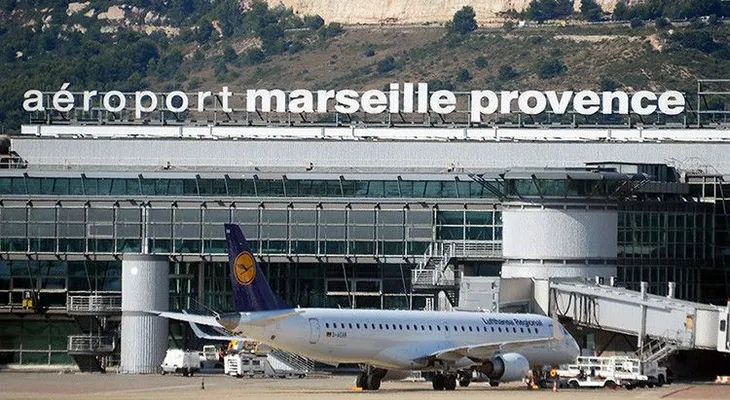 Evacuan el aeropuerto de Marsella, según diario