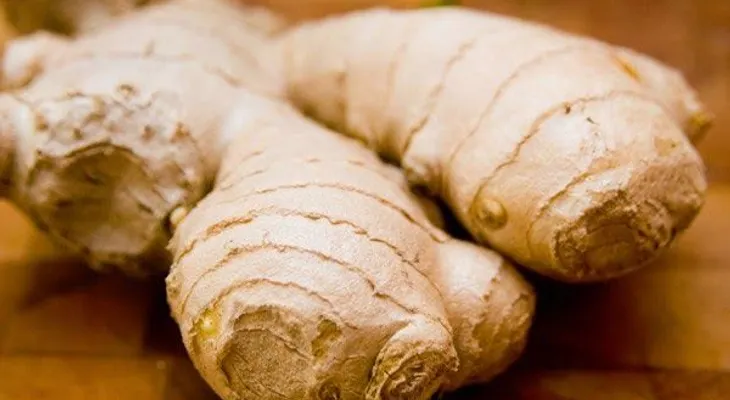 Quema grasa del estómago con banana y jengibre