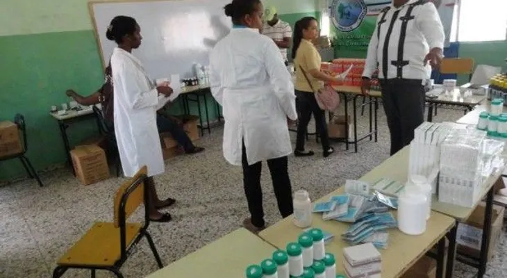 Movimiento A.P.E. realiza operativo médico en Villa Duarte 