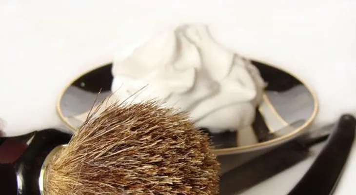 Crema de afeitar casera y natural libre de tóxicos
