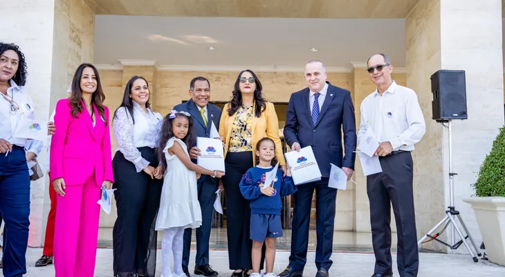 Senado recibe anteproyecto para atención de enfermedades raras