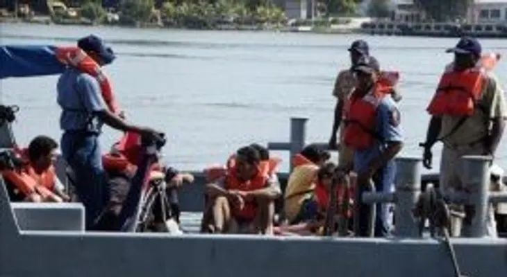 Detienen a 11 cubanos desembarcaron al oeste de Puerto Rico