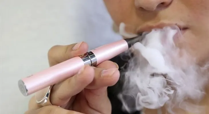  El Parlamento británico examina el impacto para la salud de los vaporeadores 