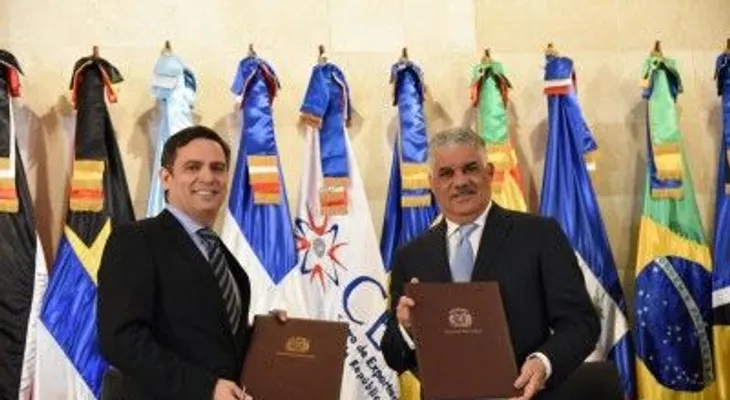Acuerdan capacitar diplomacia dominicana