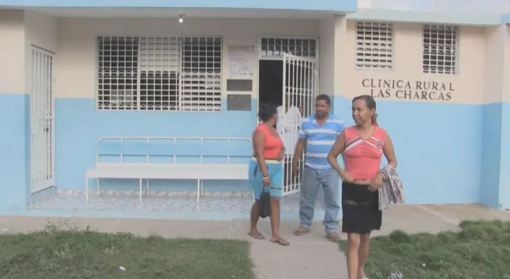 Madre de menor que estaba embarazada dice hija perdió bebé por negligencia médica